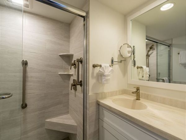 Siesta Key Gulf Front Condominium For 6 Guests