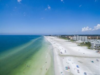 Gulf Front Vacation Rental  on Siesta Key Sleeps Six Guests