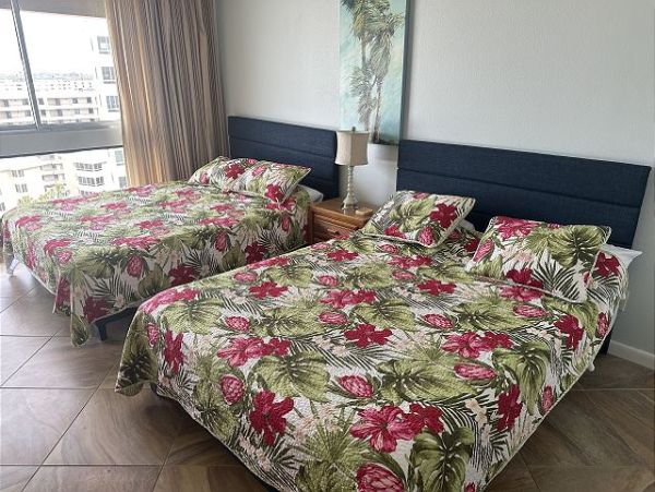 Siesta Key Beachfront Two Bedroom Condo