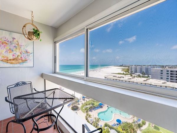 Siesta Key Beachfront Two Bedroom Condo
