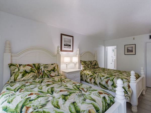 One of the Finest Siesta Key Beach Communities