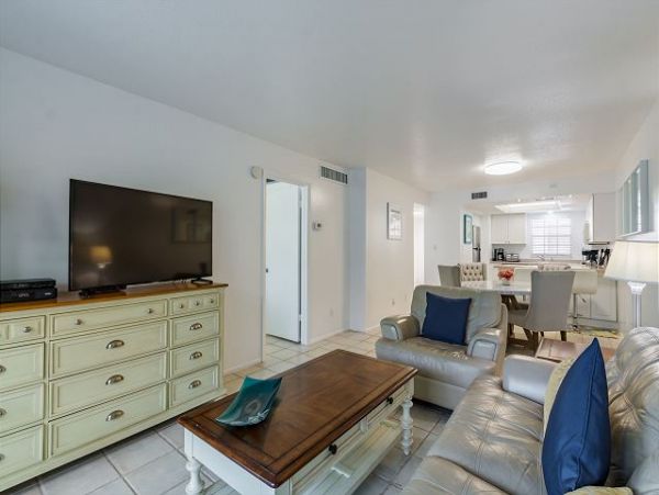 One of the Finest Siesta Key Beach Communities