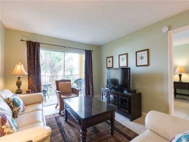 One Bedroom Beach Condo Sleeps 4 with Communal Pool