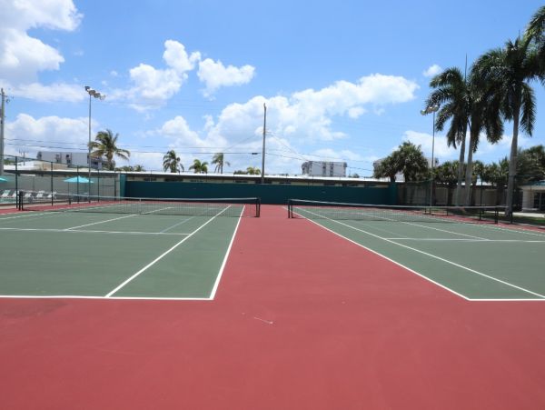 Gulf Side Vacation Condo With Pool & Tennis Court 6 Guests