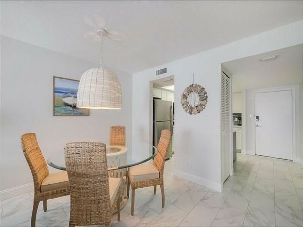 Gulf Side Vacation Condo With Pool & Tennis Court 6 Guests