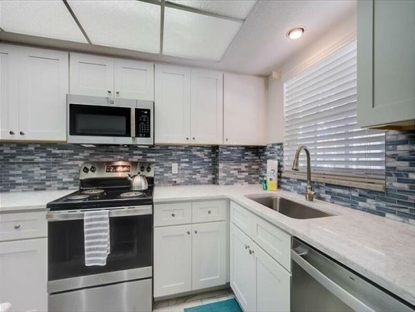 Gulf Side Vacation Condo With Pool & Tennis Court 6 Guests