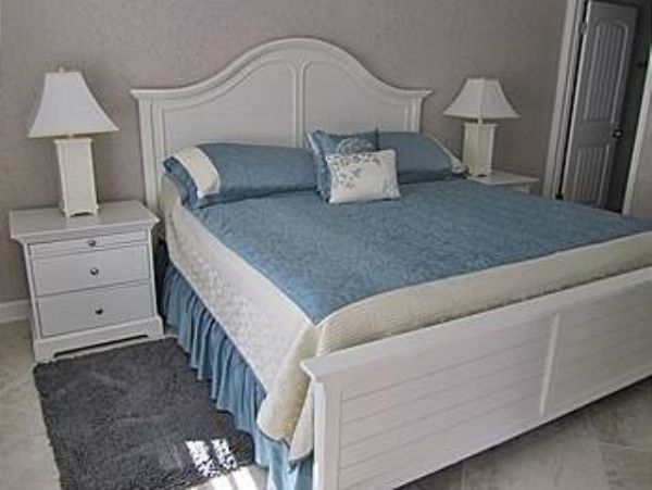 Siesta Key Lovely 2 Bedroom Condo
