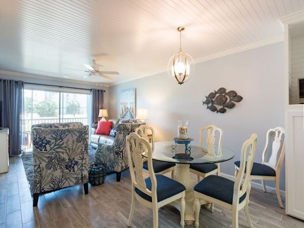 Gulf Side Vacation Condo in Siesta Key - Sleeps 6 Guests