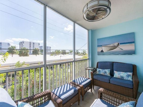 Gulf Side Vacation Condo in Siesta Key - Sleeps 6 Guests