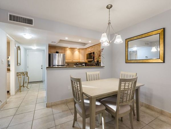 Siesta Key Beautifully Renovated Two-Bedroom Bayside Condo