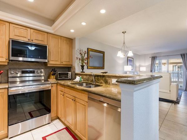 Siesta Key Beautifully Renovated Two-Bedroom Bayside Condo