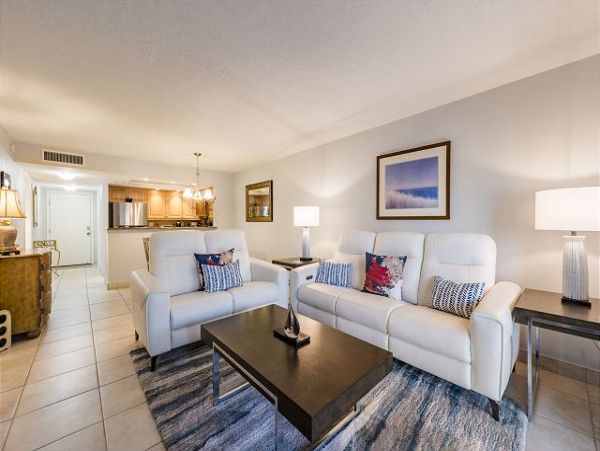 Siesta Key Beautifully Renovated Two-Bedroom Bayside Condo