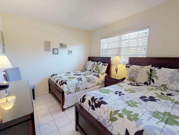 Bayside 2 Bedroom Condo in Siesta Key Sleeps 6