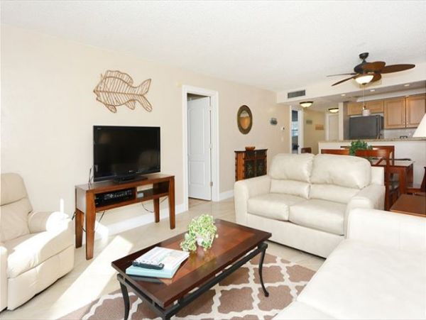Two Bedroom Sarasota Vacation Condo on Beach with Bay Views