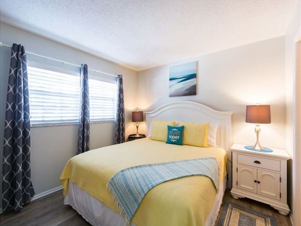Siesta Key First Floor Vacation Condo Bay Side Stroll Sand