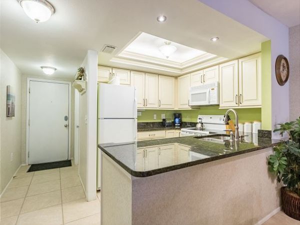 Lovely Vacation Condo in Siesta Key Sleeps 6 Guests