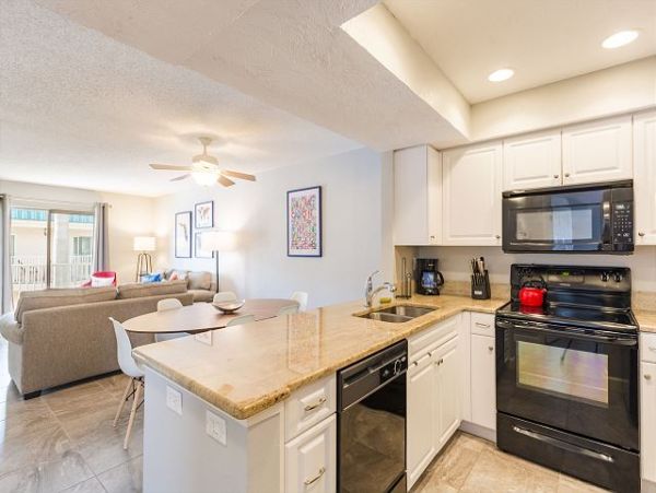 Siesta Key Beautiful Two Bedroom Vacation Condo