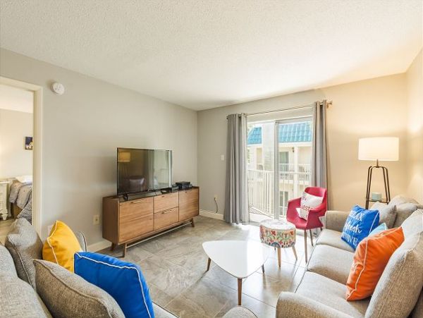 Siesta Key Beautiful Two Bedroom Vacation Condo