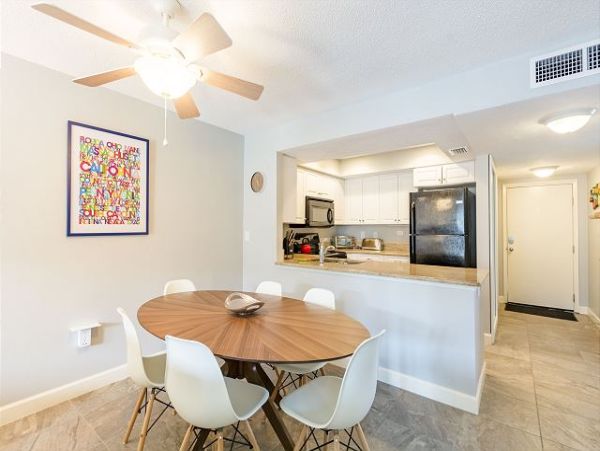Siesta Key Beautiful Two Bedroom Vacation Condo