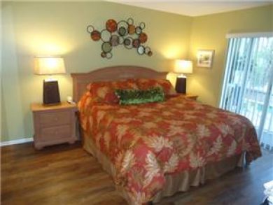 Master bedroom with king bed Master bedroom with king bed