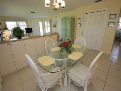 Fort Myers Home 879044
