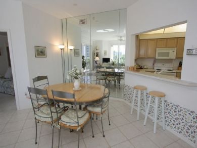 Monthly Naples Two Bedroom Condo with Den