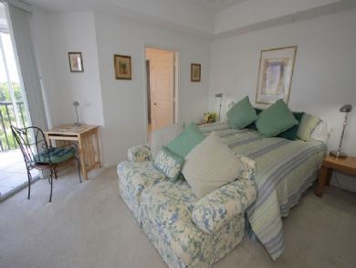 Monthly Naples Two Bedroom Condo with Den