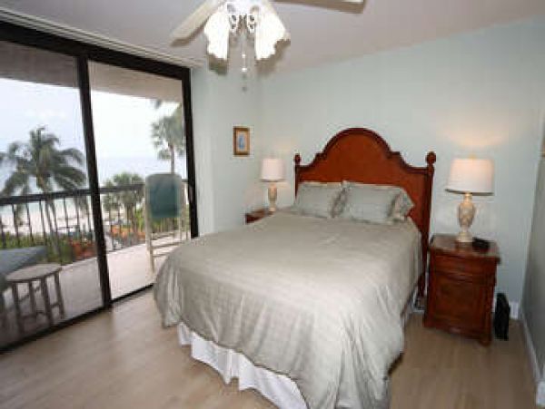 Amazing Beachfront Vacation Condo