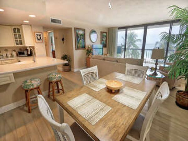 Amazing Beachfront Vacation Condo