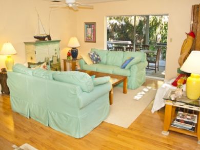 Naples Home 879084