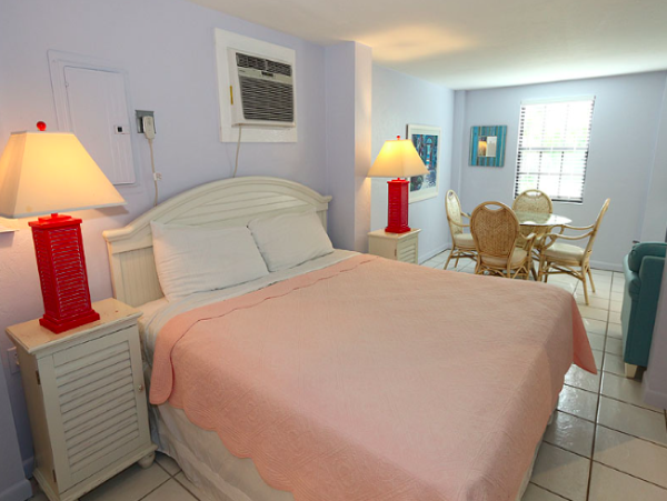 Charming Captiva Island Retreat Just Steps from the Beach
