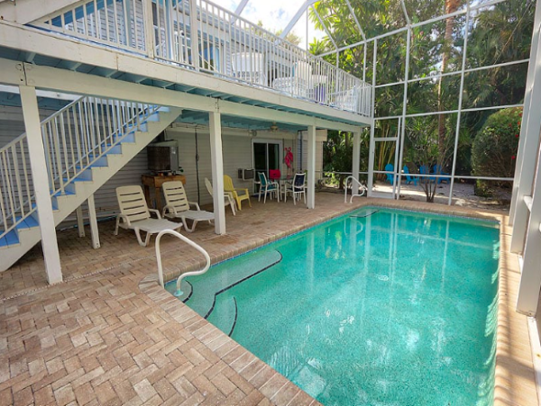 Charming Captiva Island Retreat Just Steps from the Beach