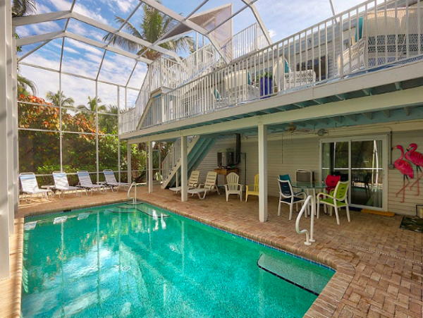 Charming Captiva Island Retreat Just Steps from the Beach