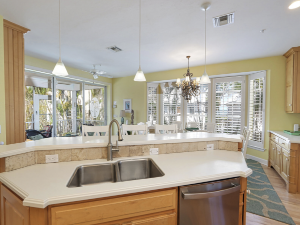 Five Bedroom Captiva Vacation Rental - 200ft from Beach!