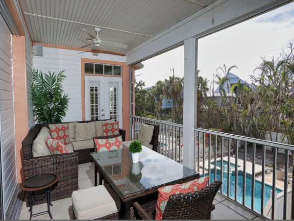 Five Bedroom Captiva Vacation Rental - 200ft from Beach!