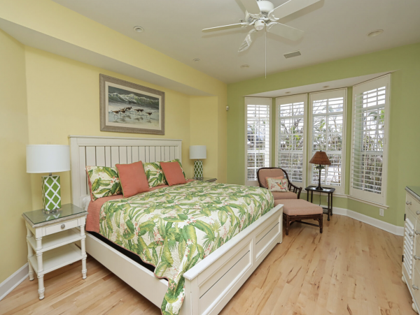 Five Bedroom Captiva Vacation Rental - 200ft from Beach!