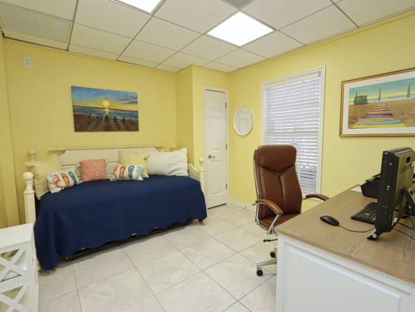 Five Bedroom Captiva Vacation Rental - 200ft from Beach!