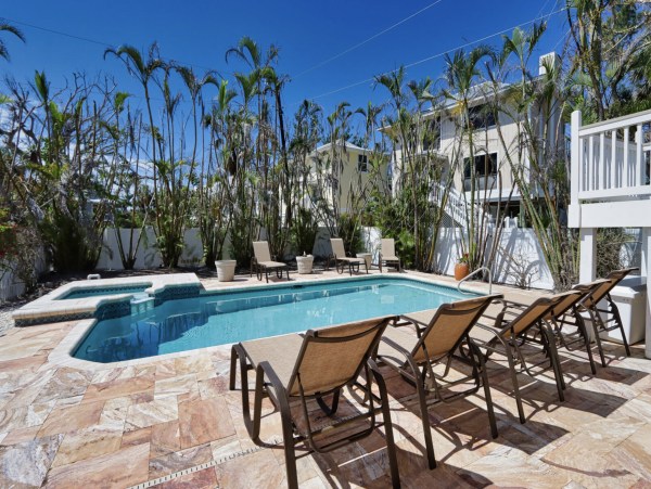 Five Bedroom Captiva Vacation Rental - 200ft from Beach!