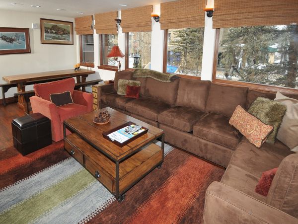2 Bedroom Ski in Ski Out  Vacation Rental Sleeps 6 Lionshead