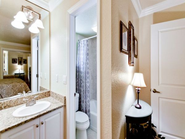 Charming Anna Maria Condo Right Across From Beach