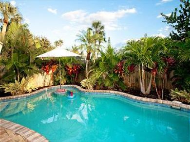 Swim up Table