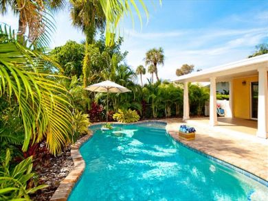 Tropical Pool