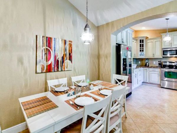 Holmes Beach Vacation Pool Home With Three Great Bedrooms