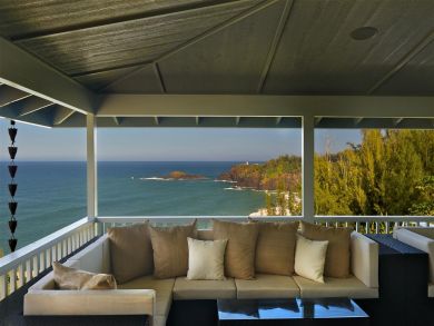 Furnished balcony with full ocean view