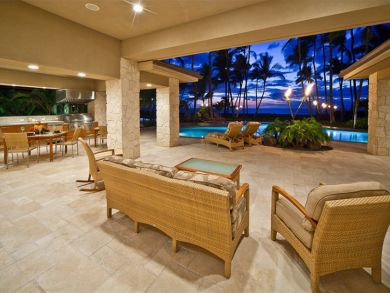Indoor/Outdoor Living Space