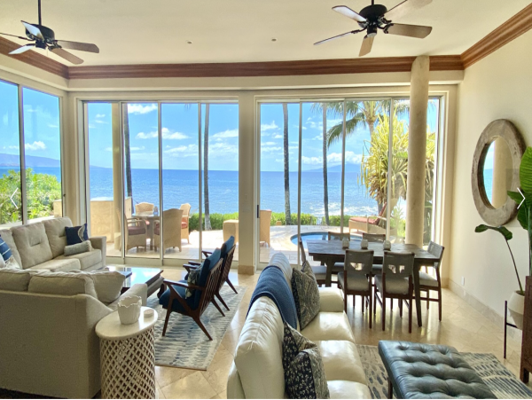 Waterfront Vacation Rental 4 Bedroom with Outdoor Pool