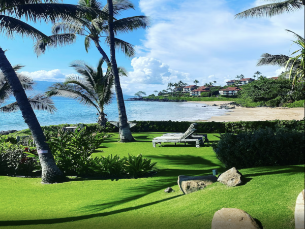 Waterfront Vacation Rental 4 Bedroom with Outdoor Pool