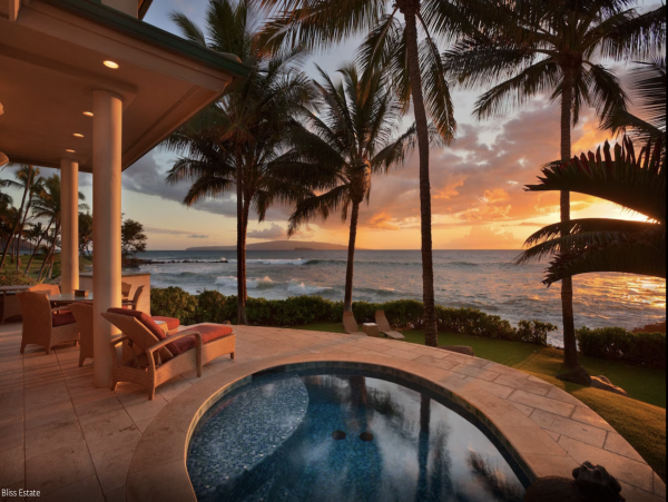 Waterfront Vacation Rental 4 Bedroom with Outdoor Pool
