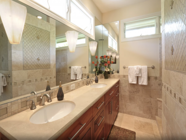 Waterfront Vacation Rental 4 Bedroom with Outdoor Pool