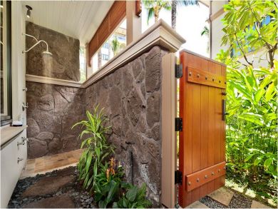 Outdoor Grotto Shower